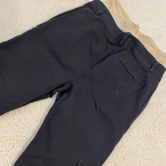Gap NWT maternity cargo pants - Picture 6 of 9